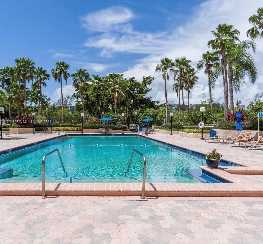 2500 Parkview Dr 1418, Hallandale Beach, Florida 33009, 2 Bedrooms Bedrooms, ,2 BathroomsBathrooms,Residential,For Sale,2500 Parkview Dr 1418,A11504303