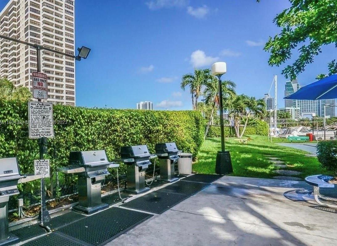 2500 Parkview Dr 1418, Hallandale Beach, Florida 33009, 2 Bedrooms Bedrooms, ,2 BathroomsBathrooms,Residential,For Sale,2500 Parkview Dr 1418,A11504303