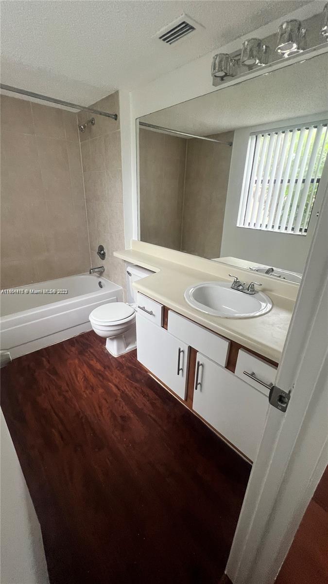 4261 W Mcnab Rd 14, Pompano Beach, Florida 33069, 2 Bedrooms Bedrooms, ,2 BathroomsBathrooms,Residential,For Sale,4261 W Mcnab Rd 14,A11504415