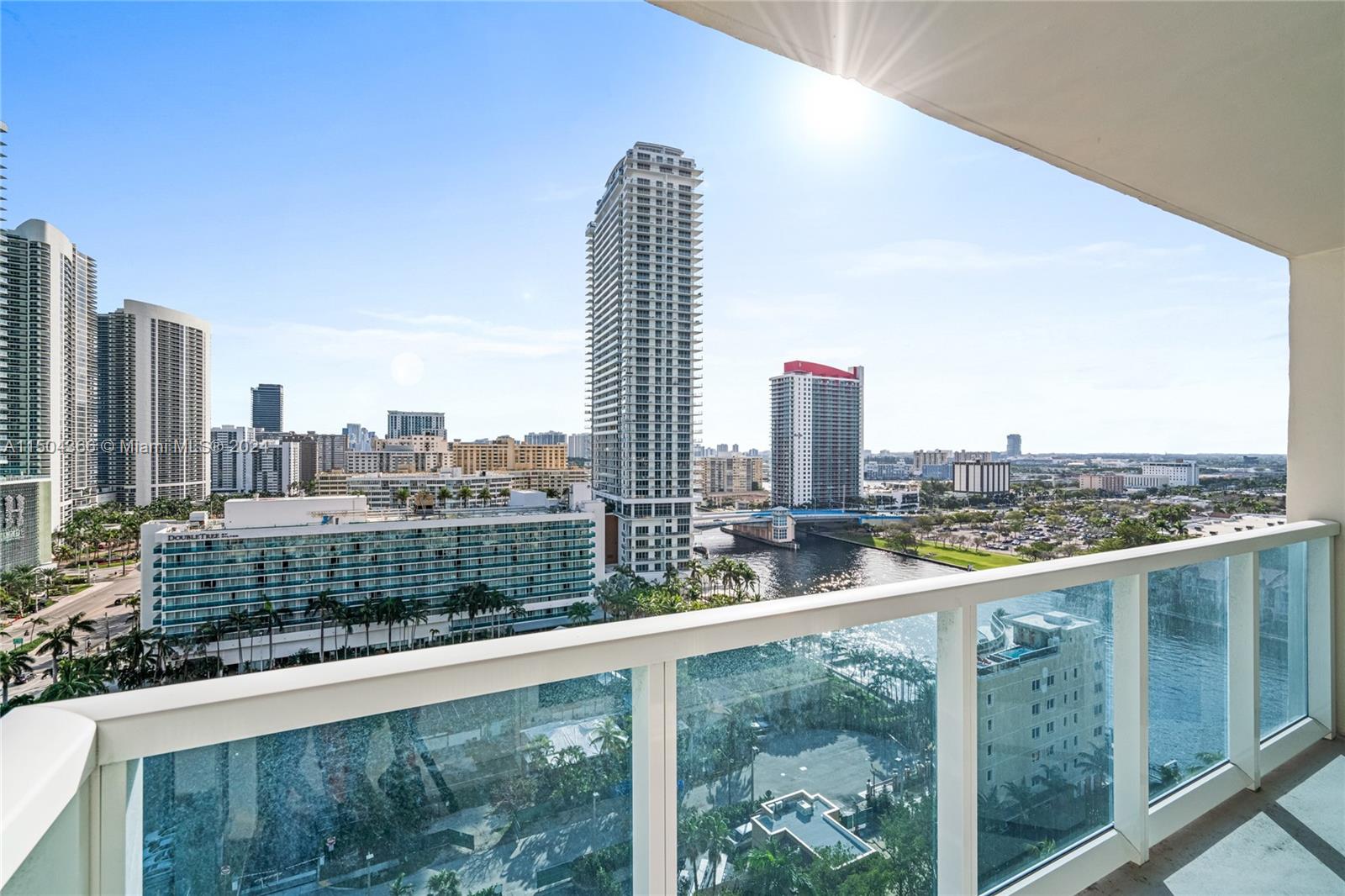 3800 S Ocean Dr 1710, Hollywood, Florida 33019, 2 Bedrooms Bedrooms, ,2 BathroomsBathrooms,Residential,For Sale,3800 S Ocean Dr 1710,A11504366