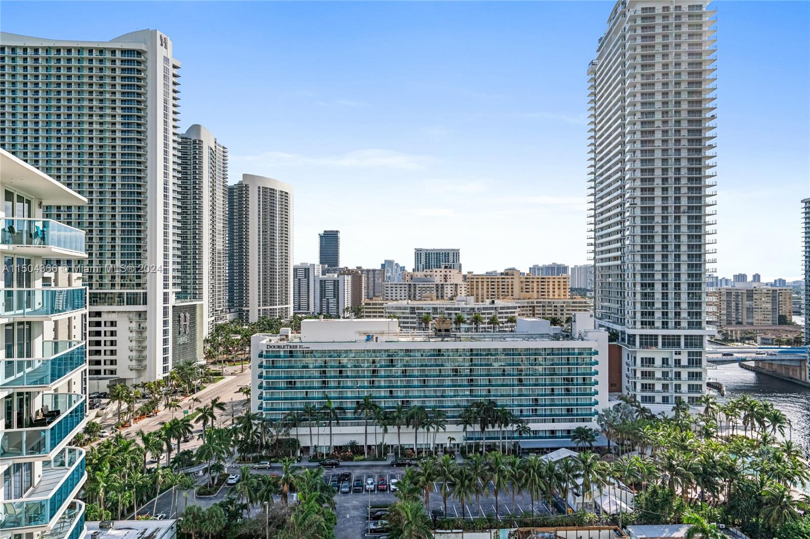 3800 S Ocean Dr 1710, Hollywood, Florida 33019, 2 Bedrooms Bedrooms, ,2 BathroomsBathrooms,Residential,For Sale,3800 S Ocean Dr 1710,A11504366