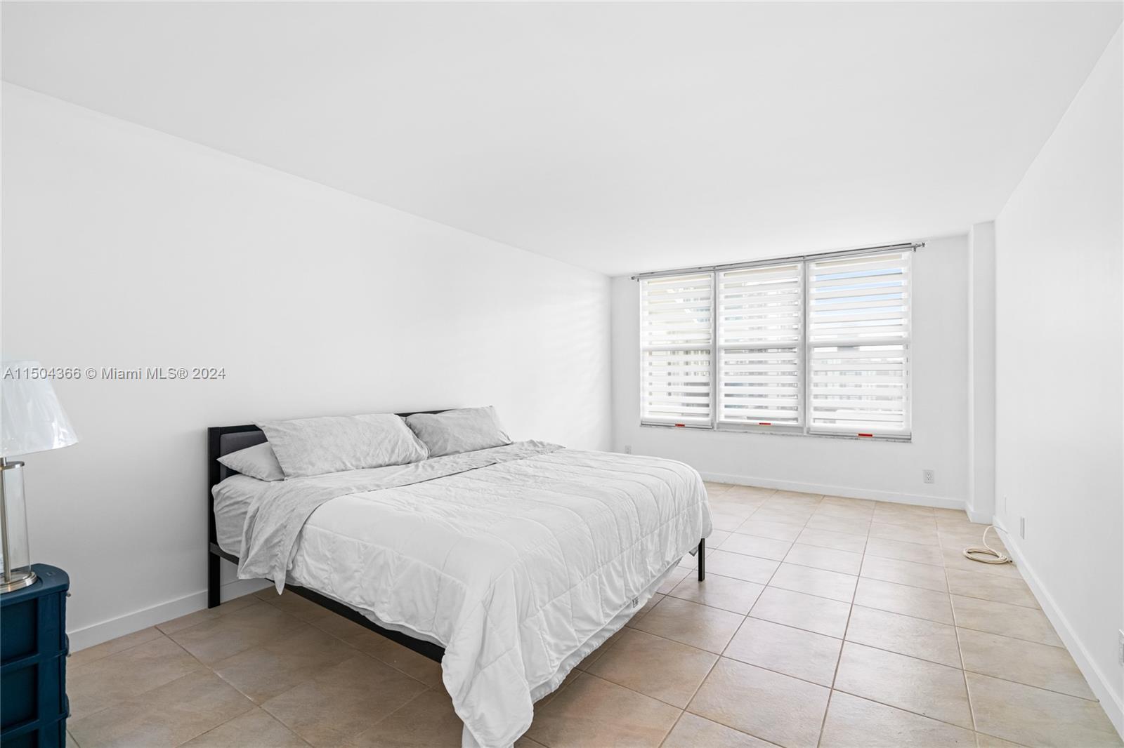 3800 S Ocean Dr 1710, Hollywood, Florida 33019, 2 Bedrooms Bedrooms, ,2 BathroomsBathrooms,Residential,For Sale,3800 S Ocean Dr 1710,A11504366