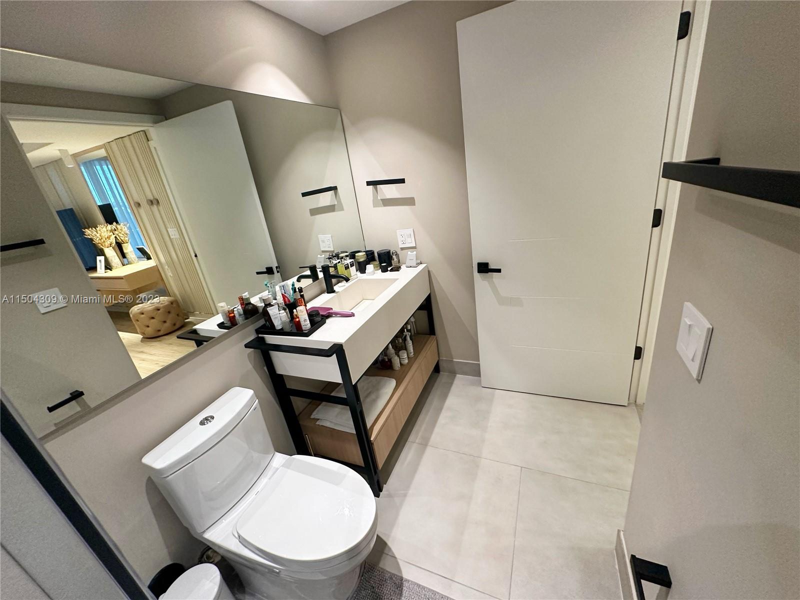 1010 SW 2nd Ave 601, Miami, Florida 33130, 2 Bedrooms Bedrooms, ,2 BathroomsBathrooms,Residentiallease,For Rent,1010 SW 2nd Ave 601,A11504309