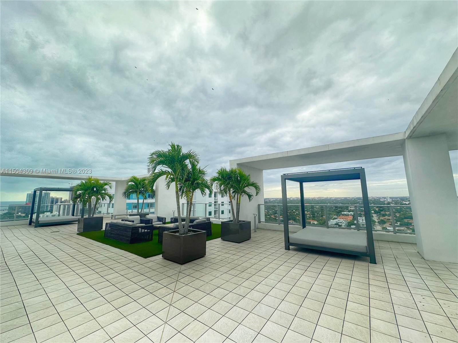 Roof Top Cabana