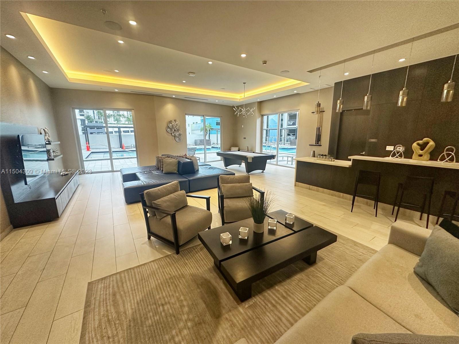 1010 SW 2nd Ave 601, Miami, Florida 33130, 2 Bedrooms Bedrooms, ,2 BathroomsBathrooms,Residentiallease,For Rent,1010 SW 2nd Ave 601,A11504309