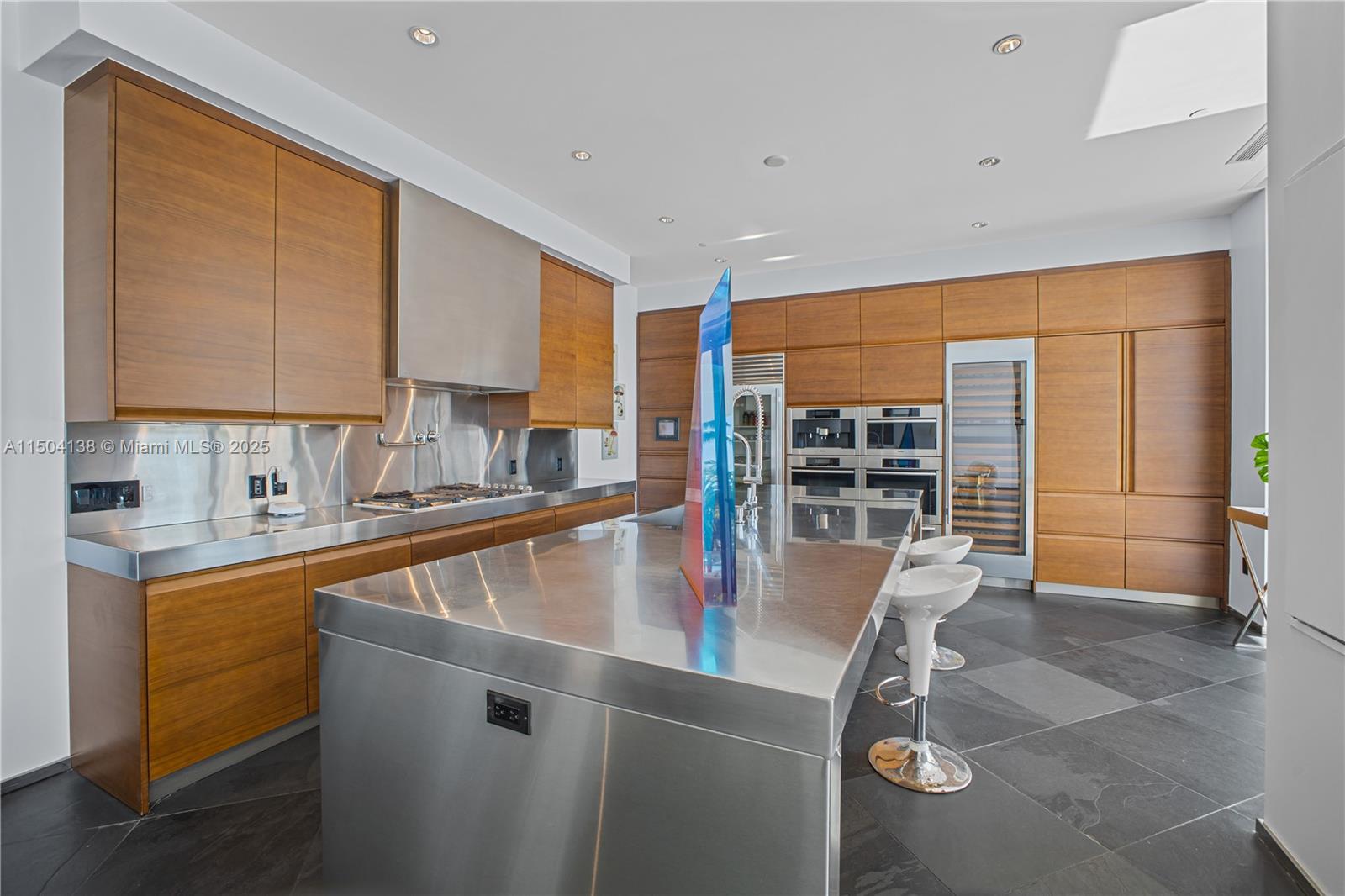 800 S Pointe Dr 502, Miami Beach, Florida 33139, 3 Bedrooms Bedrooms, ,3 BathroomsBathrooms,Residential,For Sale,800 S Pointe Dr 502,A11504138