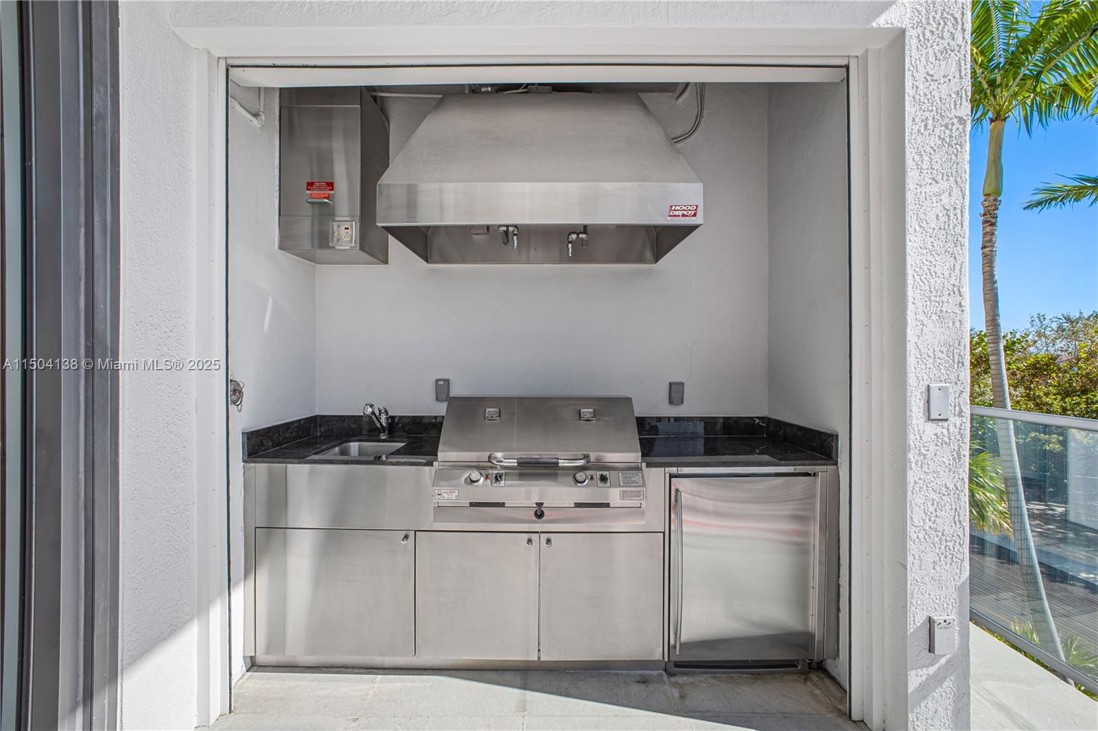 Summer Kitchen