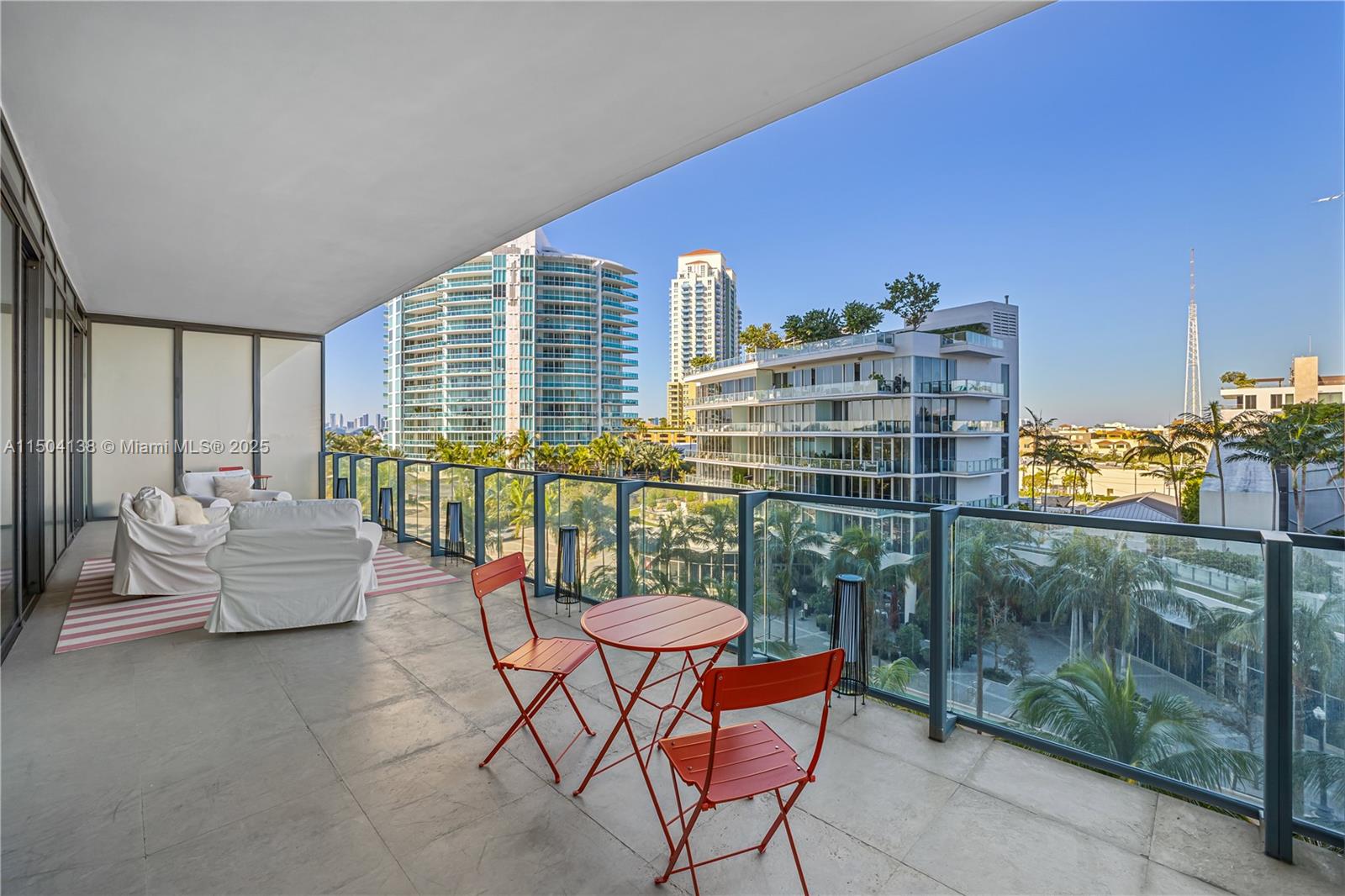 800 S Pointe Dr 502, Miami Beach, Florida 33139, 3 Bedrooms Bedrooms, ,3 BathroomsBathrooms,Residential,For Sale,800 S Pointe Dr 502,A11504138