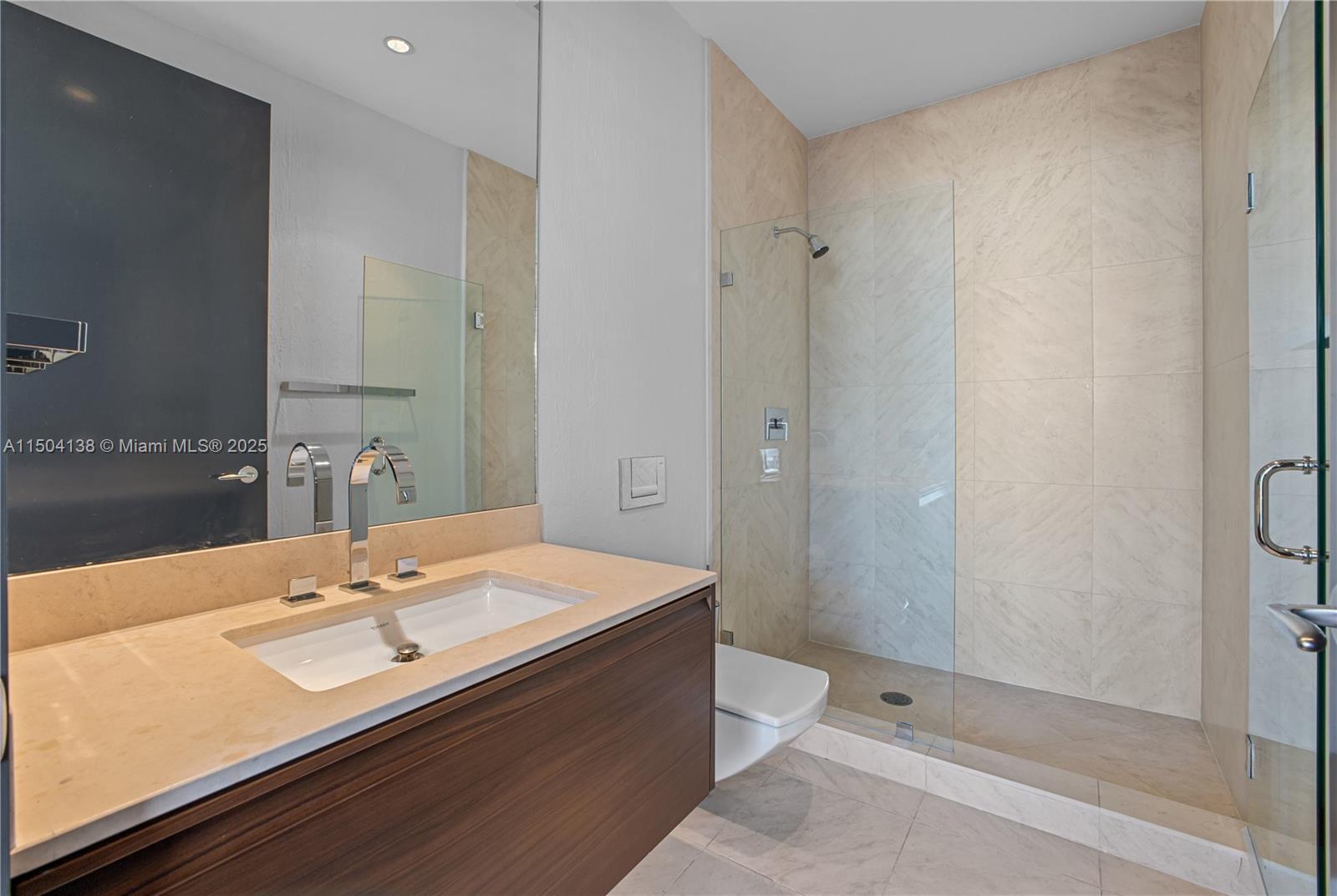 800 S Pointe Dr 502, Miami Beach, Florida 33139, 3 Bedrooms Bedrooms, ,3 BathroomsBathrooms,Residential,For Sale,800 S Pointe Dr 502,A11504138