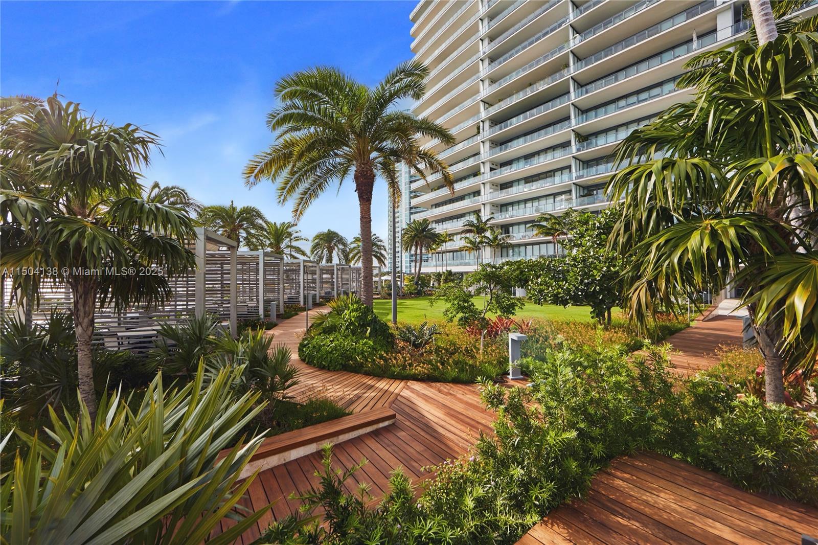 800 S Pointe Dr 502, Miami Beach, Florida 33139, 3 Bedrooms Bedrooms, ,3 BathroomsBathrooms,Residential,For Sale,800 S Pointe Dr 502,A11504138