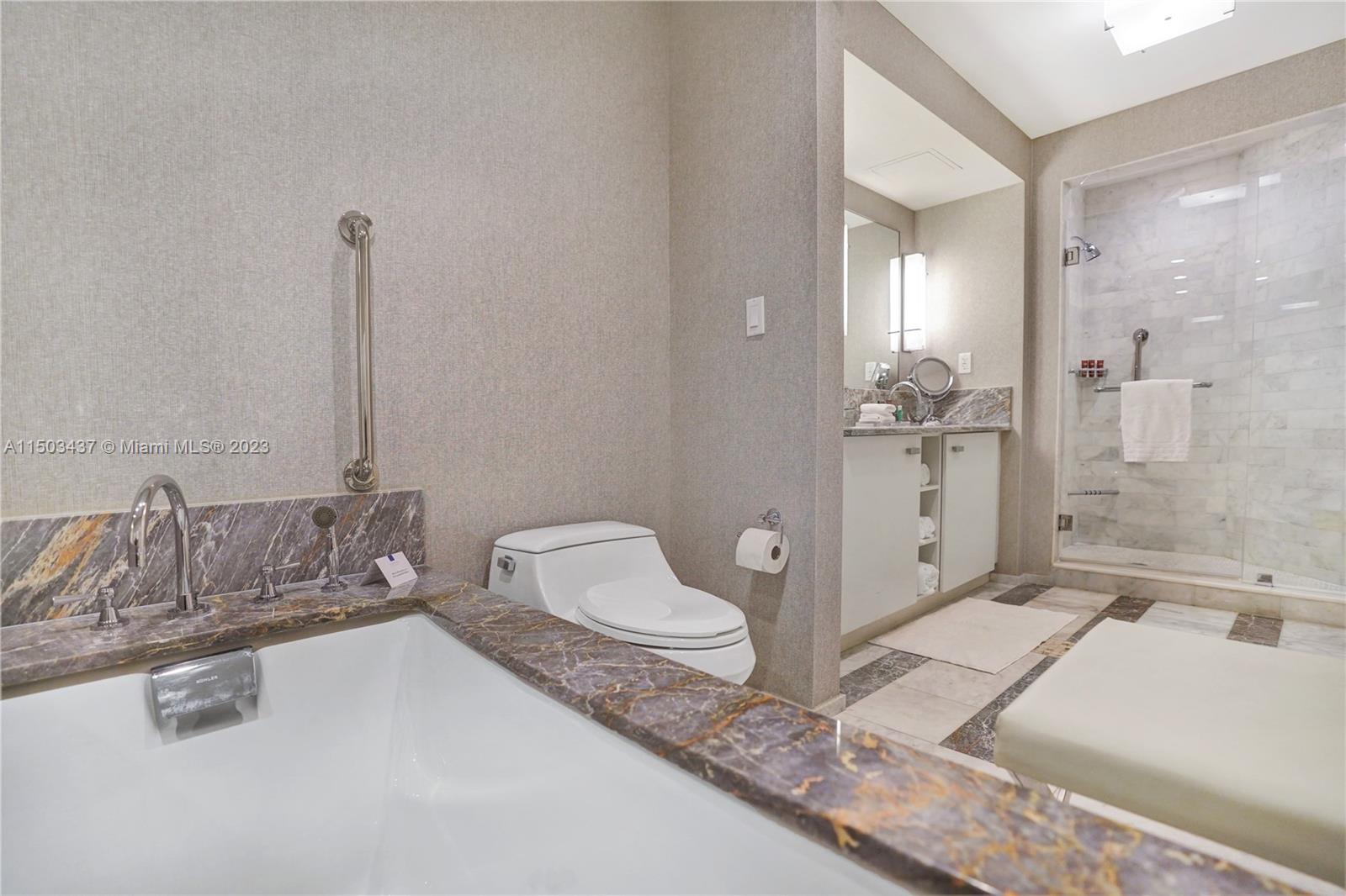 551 N Fort Lauderdale Beach Blvd H702, Fort Lauderdale, Florida 33304, 1 Bedroom Bedrooms, ,1 BathroomBathrooms,Residentiallease,For Rent,551 N Fort Lauderdale Beach Blvd H702,A11503437