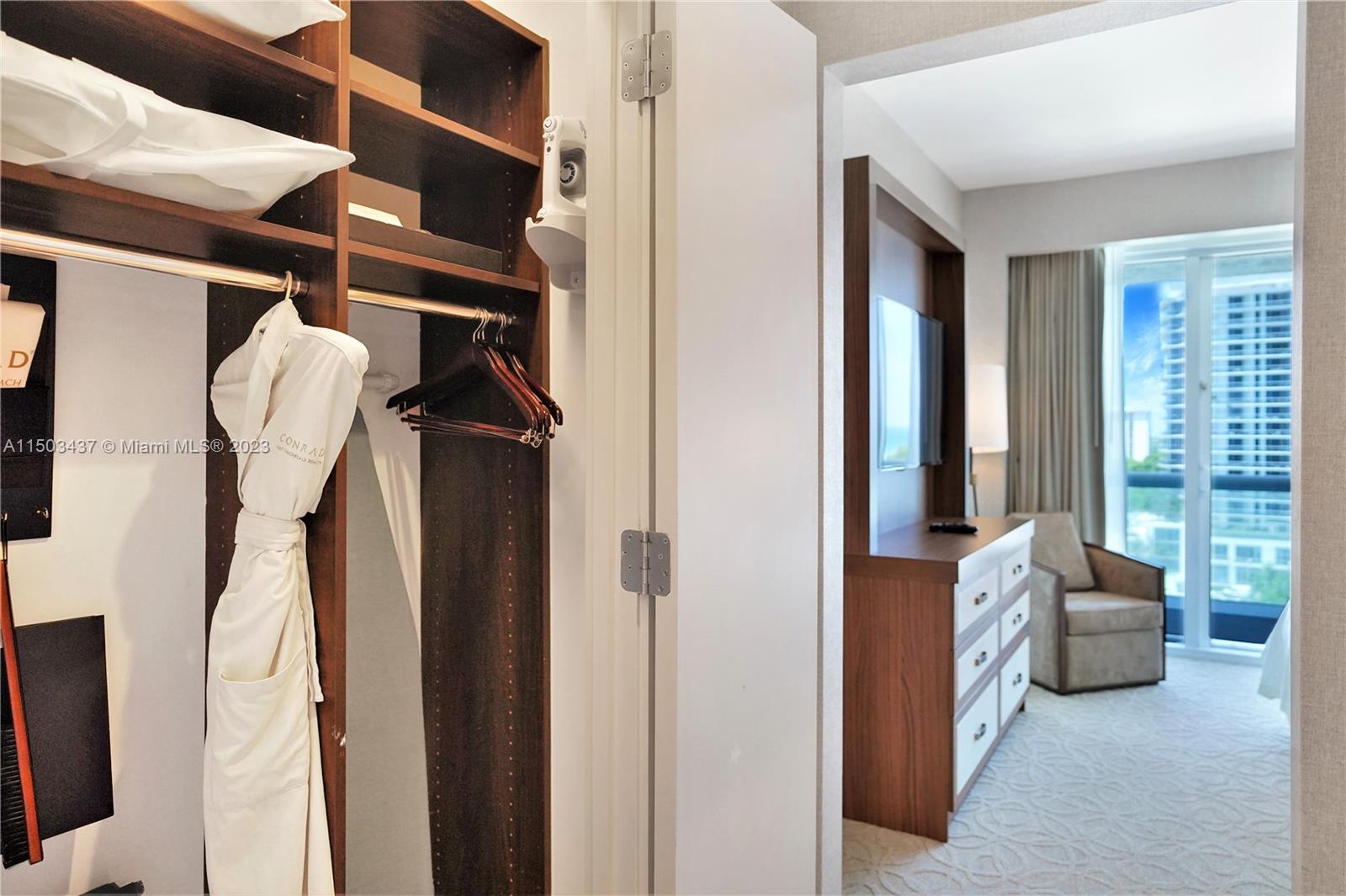 551 N Fort Lauderdale Beach Blvd H702, Fort Lauderdale, Florida 33304, 1 Bedroom Bedrooms, ,1 BathroomBathrooms,Residentiallease,For Rent,551 N Fort Lauderdale Beach Blvd H702,A11503437