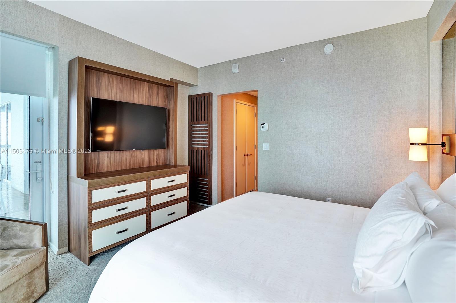 551 N Fort Lauderdale Beach Blvd H817, Fort Lauderdale, Florida 33304, 1 Bedroom Bedrooms, ,1 BathroomBathrooms,Residentiallease,For Rent,551 N Fort Lauderdale Beach Blvd H817,A11503475