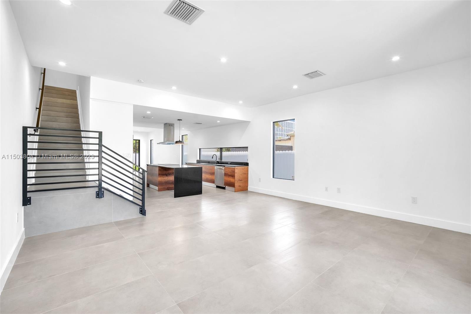 3112 SW 26th St, Miami, Florida 33133, 4 Bedrooms Bedrooms, ,4 BathroomsBathrooms,Residentiallease,For Rent,3112 SW 26th St,A11503804