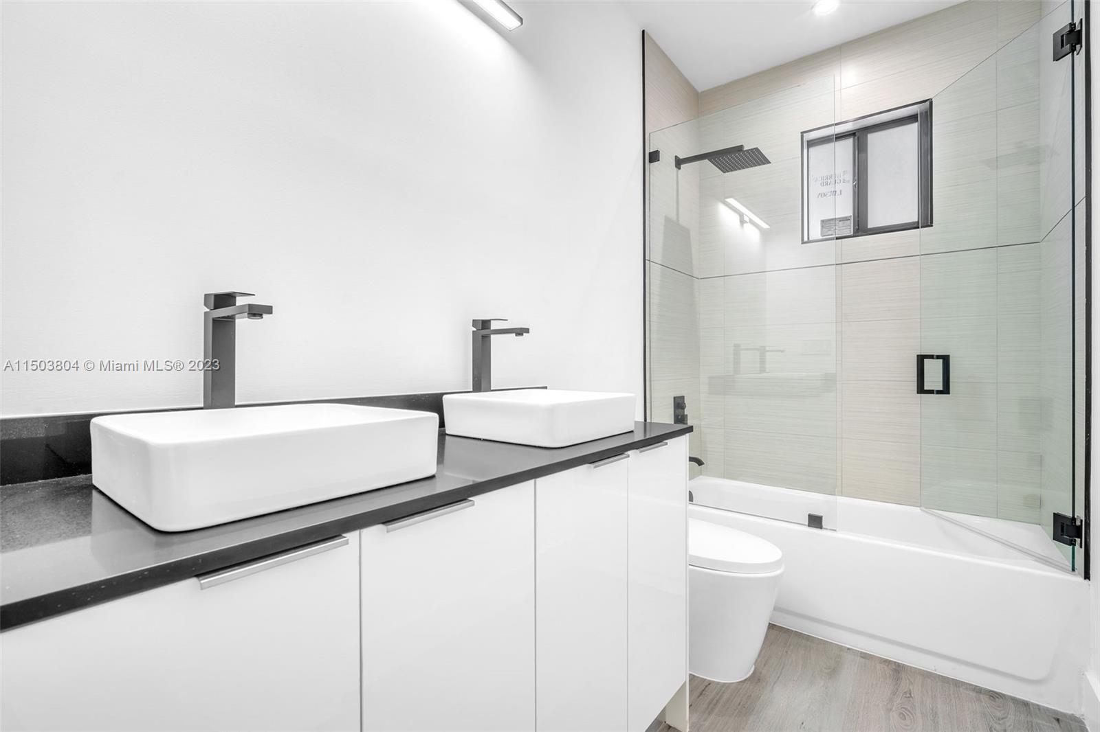 3112 SW 26th St, Miami, Florida 33133, 4 Bedrooms Bedrooms, ,4 BathroomsBathrooms,Residentiallease,For Rent,3112 SW 26th St,A11503804