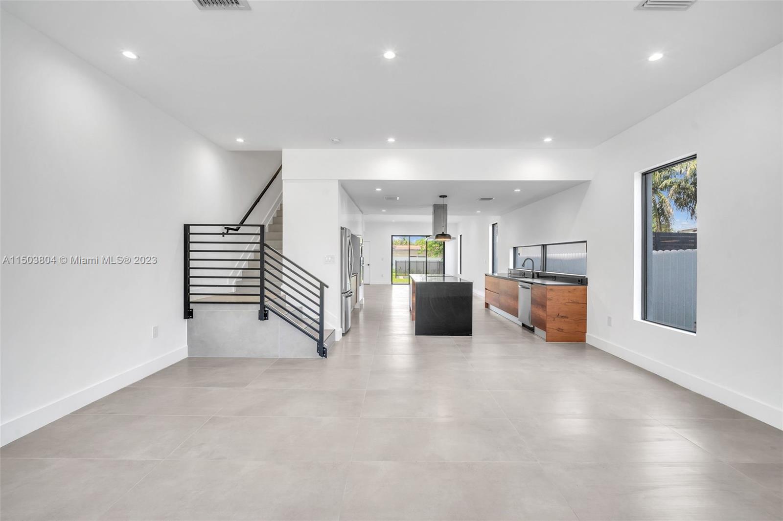3112 SW 26th St, Miami, Florida 33133, 4 Bedrooms Bedrooms, ,4 BathroomsBathrooms,Residentiallease,For Rent,3112 SW 26th St,A11503804