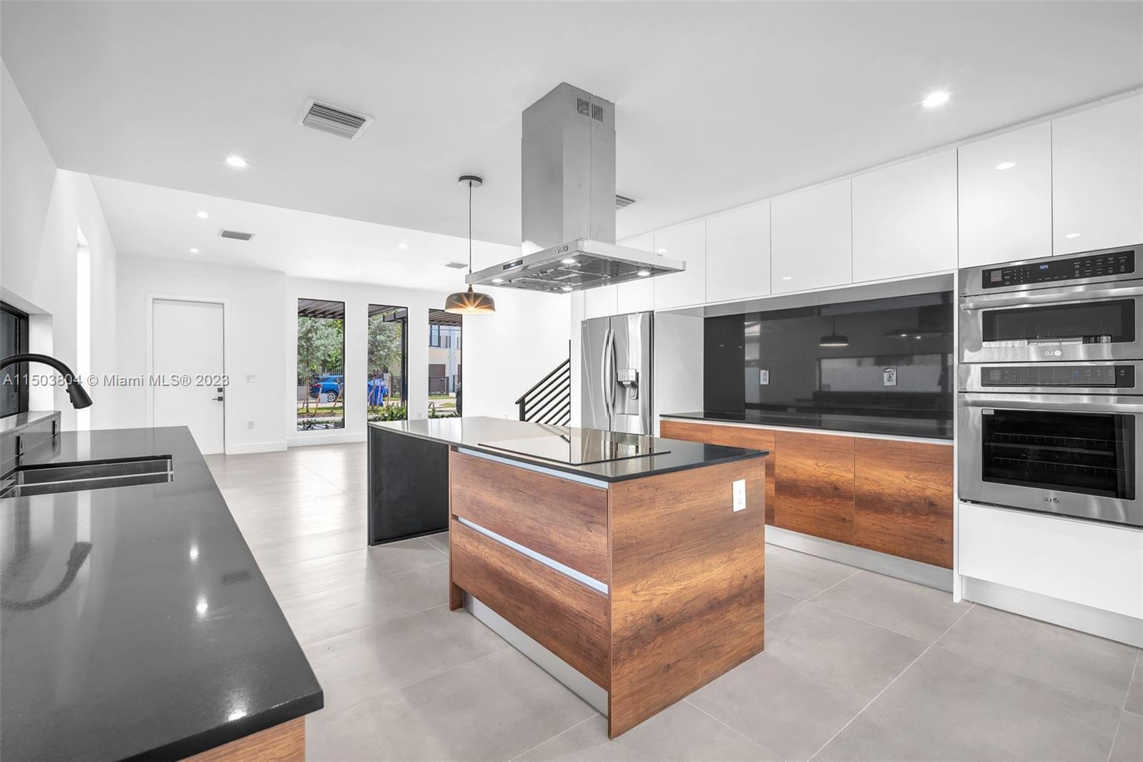 3112 SW 26th St, Miami, Florida 33133, 4 Bedrooms Bedrooms, ,4 BathroomsBathrooms,Residentiallease,For Rent,3112 SW 26th St,A11503804