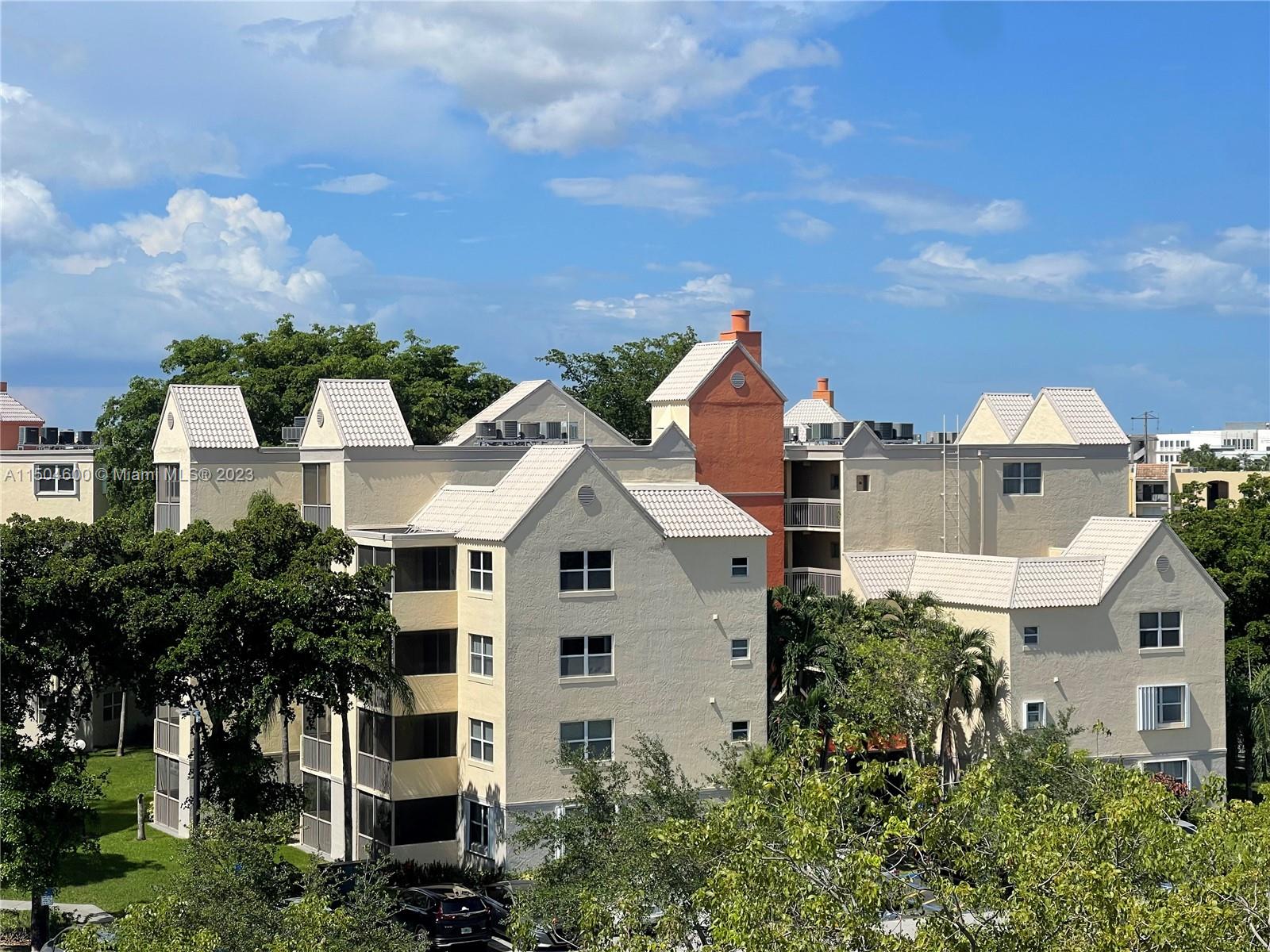 8225 Lake Dr 502, Doral, Florida 33166, 2 Bedrooms Bedrooms, ,2 BathroomsBathrooms,Residential,For Sale,8225 Lake Dr 502,A11504600