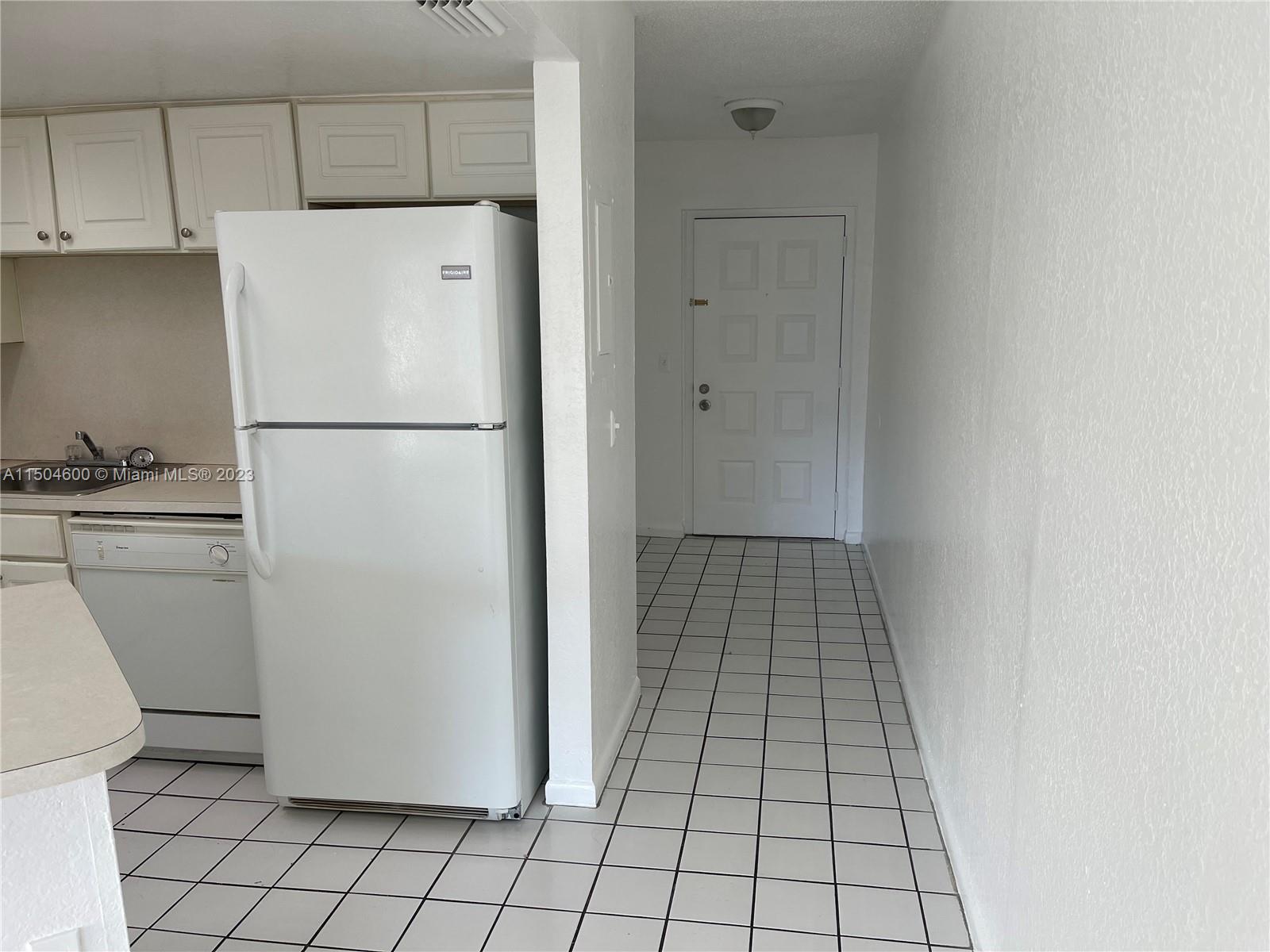 8225 Lake Dr 502, Doral, Florida 33166, 2 Bedrooms Bedrooms, ,2 BathroomsBathrooms,Residential,For Sale,8225 Lake Dr 502,A11504600