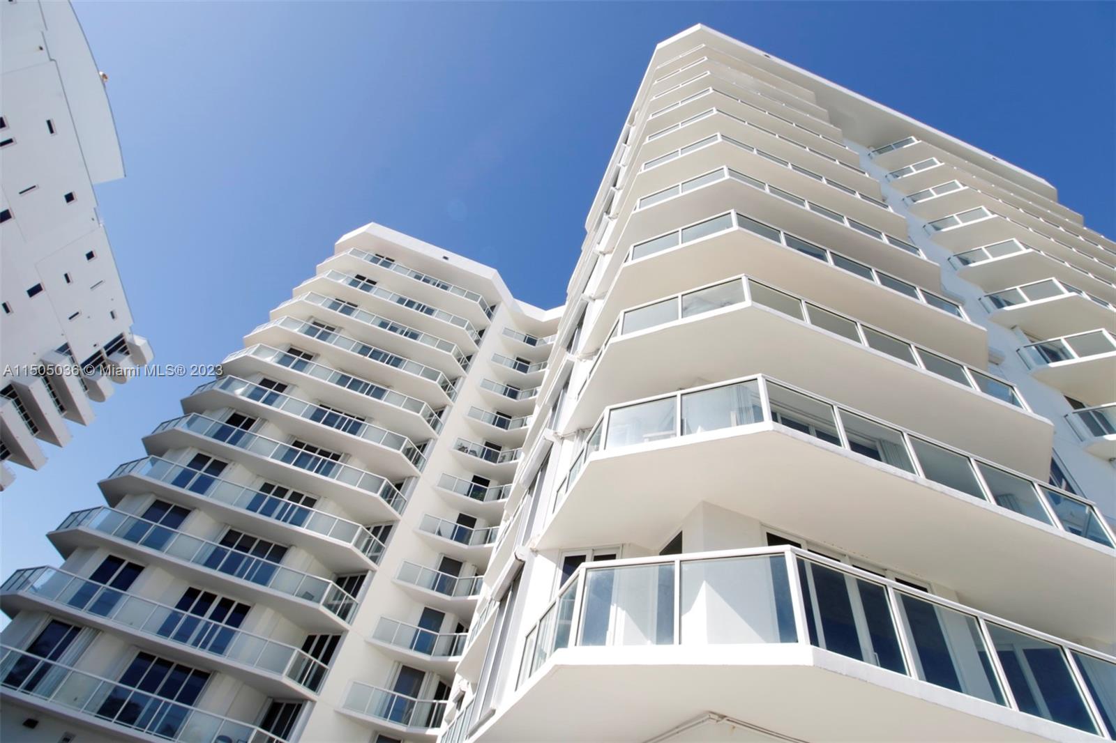 8925 Collins Ave 5G, Surfside, Florida 33154, 2 Bedrooms Bedrooms, ,2 BathroomsBathrooms,Residentiallease,For Rent,8925 Collins Ave 5G,A11505036