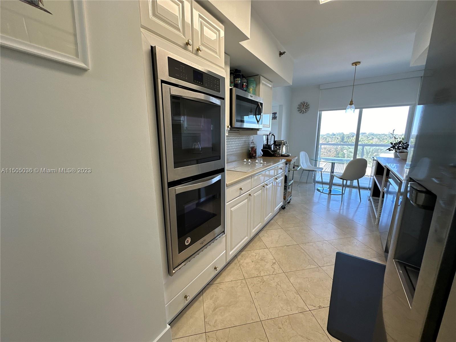 8925 Collins Ave 5G, Surfside, Florida 33154, 2 Bedrooms Bedrooms, ,2 BathroomsBathrooms,Residentiallease,For Rent,8925 Collins Ave 5G,A11505036