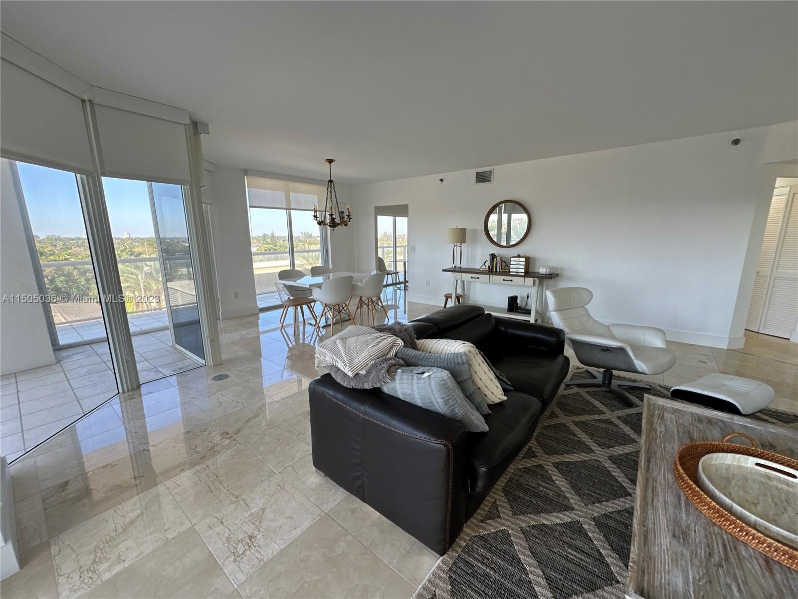 8925 Collins Ave 5G, Surfside, Florida 33154, 2 Bedrooms Bedrooms, ,2 BathroomsBathrooms,Residentiallease,For Rent,8925 Collins Ave 5G,A11505036