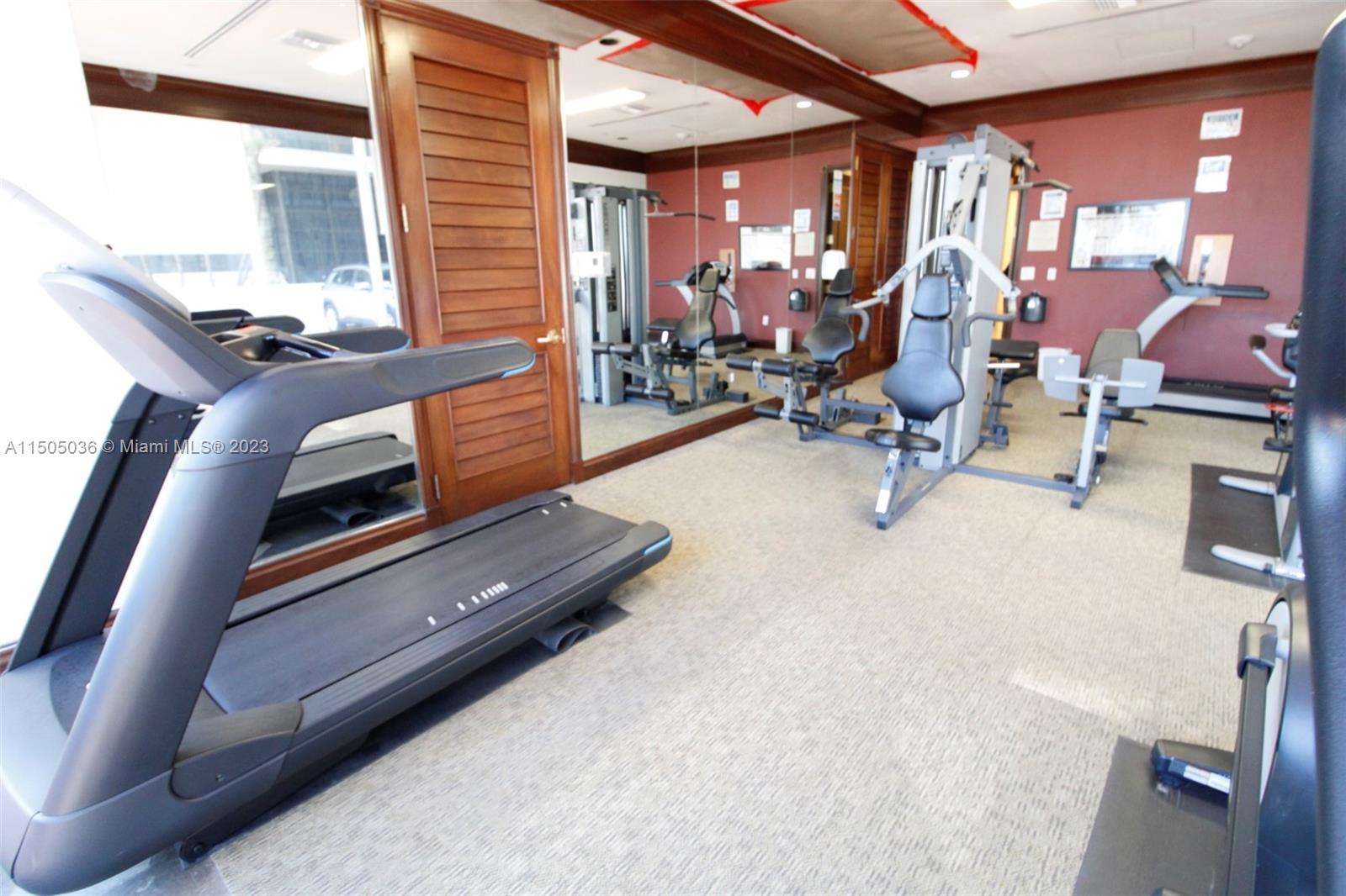 8925 Collins Ave 5G, Surfside, Florida 33154, 2 Bedrooms Bedrooms, ,2 BathroomsBathrooms,Residentiallease,For Rent,8925 Collins Ave 5G,A11505036