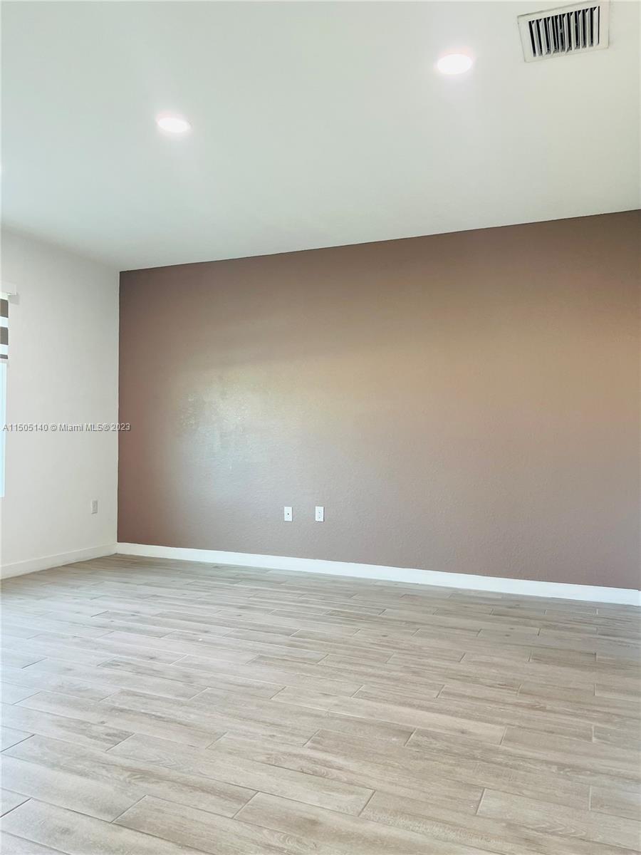 648 NE 5th Way 648, Florida City, Florida 33034, 3 Bedrooms Bedrooms, ,2 BathroomsBathrooms,Residentiallease,For Rent,648 NE 5th Way 648,A11505140