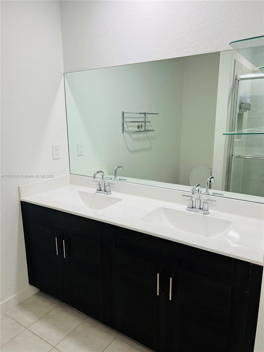 648 NE 5th Way 648, Florida City, Florida 33034, 3 Bedrooms Bedrooms, ,2 BathroomsBathrooms,Residentiallease,For Rent,648 NE 5th Way 648,A11505140