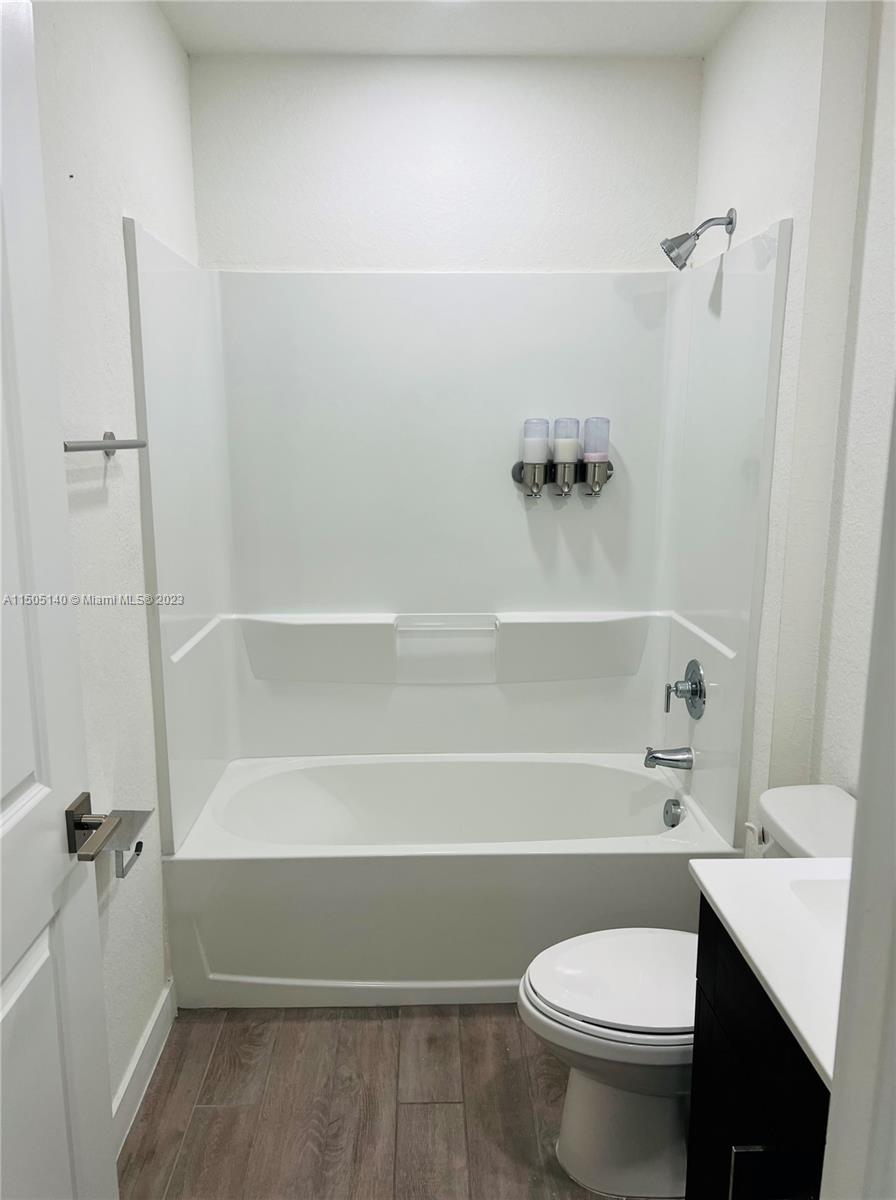 648 NE 5th Way 648, Florida City, Florida 33034, 3 Bedrooms Bedrooms, ,2 BathroomsBathrooms,Residentiallease,For Rent,648 NE 5th Way 648,A11505140