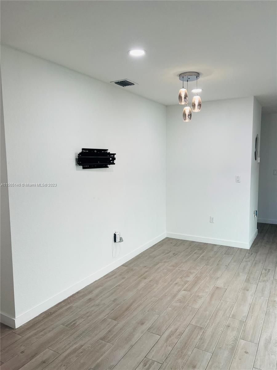 648 NE 5th Way 648, Florida City, Florida 33034, 3 Bedrooms Bedrooms, ,2 BathroomsBathrooms,Residentiallease,For Rent,648 NE 5th Way 648,A11505140