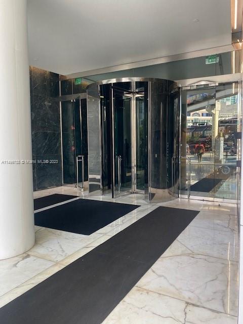 100 SE 2 ST 2000, Miami, Florida 33131, ,Commerciallease,For Rent,100 SE 2 ST 2000,A11499788