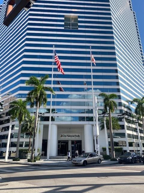100 SE 2 ST 2000, Miami, Florida 33131, ,Commerciallease,For Rent,100 SE 2 ST 2000,A11499788