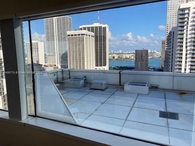 100 SE 2 ST 2000, Miami, Florida 33131, ,Commerciallease,For Rent,100 SE 2 ST 2000,A11499778