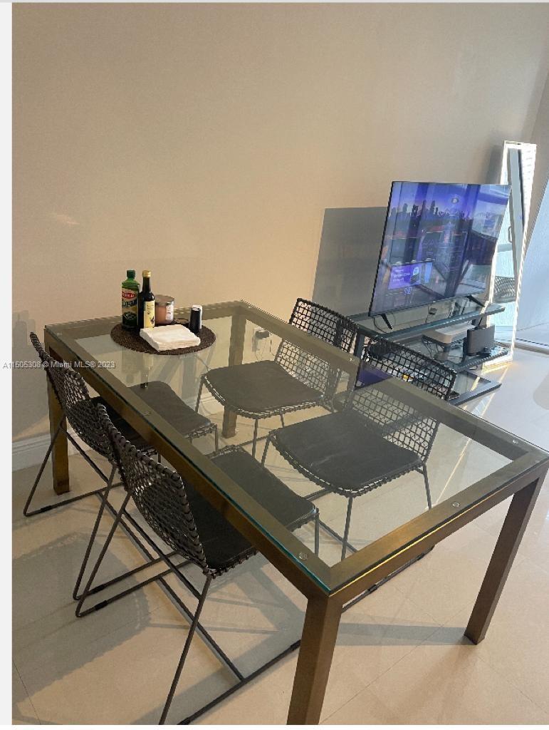 475 Brickell Ave 808, Miami, Florida 33131, ,1 BathroomBathrooms,Residentiallease,For Rent,475 Brickell Ave 808,A11505308