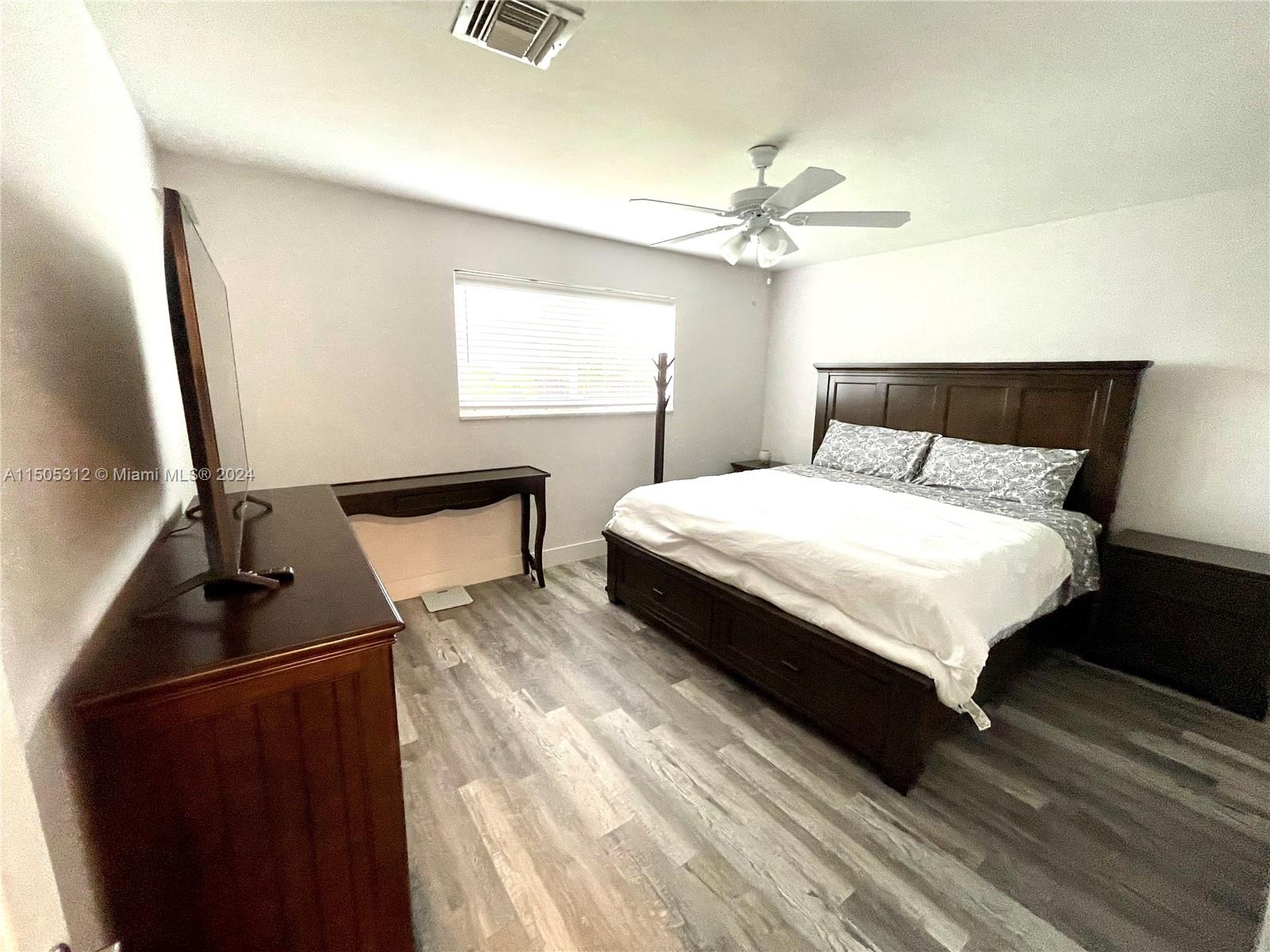 1900 NE 180th St, North Miami Beach, Florida 33162, 4 Bedrooms Bedrooms, ,3 BathroomsBathrooms,Residentiallease,For Rent,1900 NE 180th St,A11505312