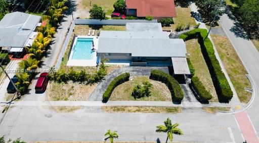 1900 NE 180th St, North Miami Beach, Florida 33162, 4 Bedrooms Bedrooms, ,3 BathroomsBathrooms,Residentiallease,For Rent,1900 NE 180th St,A11505312