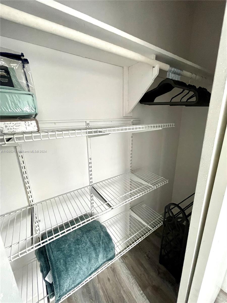 1900 NE 180th St, North Miami Beach, Florida 33162, 4 Bedrooms Bedrooms, ,3 BathroomsBathrooms,Residentiallease,For Rent,1900 NE 180th St,A11505312