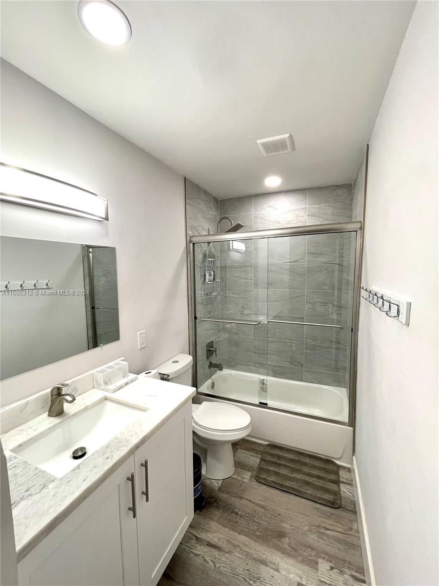 1900 NE 180th St, North Miami Beach, Florida 33162, 4 Bedrooms Bedrooms, ,3 BathroomsBathrooms,Residentiallease,For Rent,1900 NE 180th St,A11505312