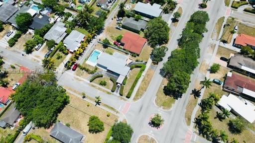 1900 NE 180th St, North Miami Beach, Florida 33162, 4 Bedrooms Bedrooms, ,3 BathroomsBathrooms,Residentiallease,For Rent,1900 NE 180th St,A11505312