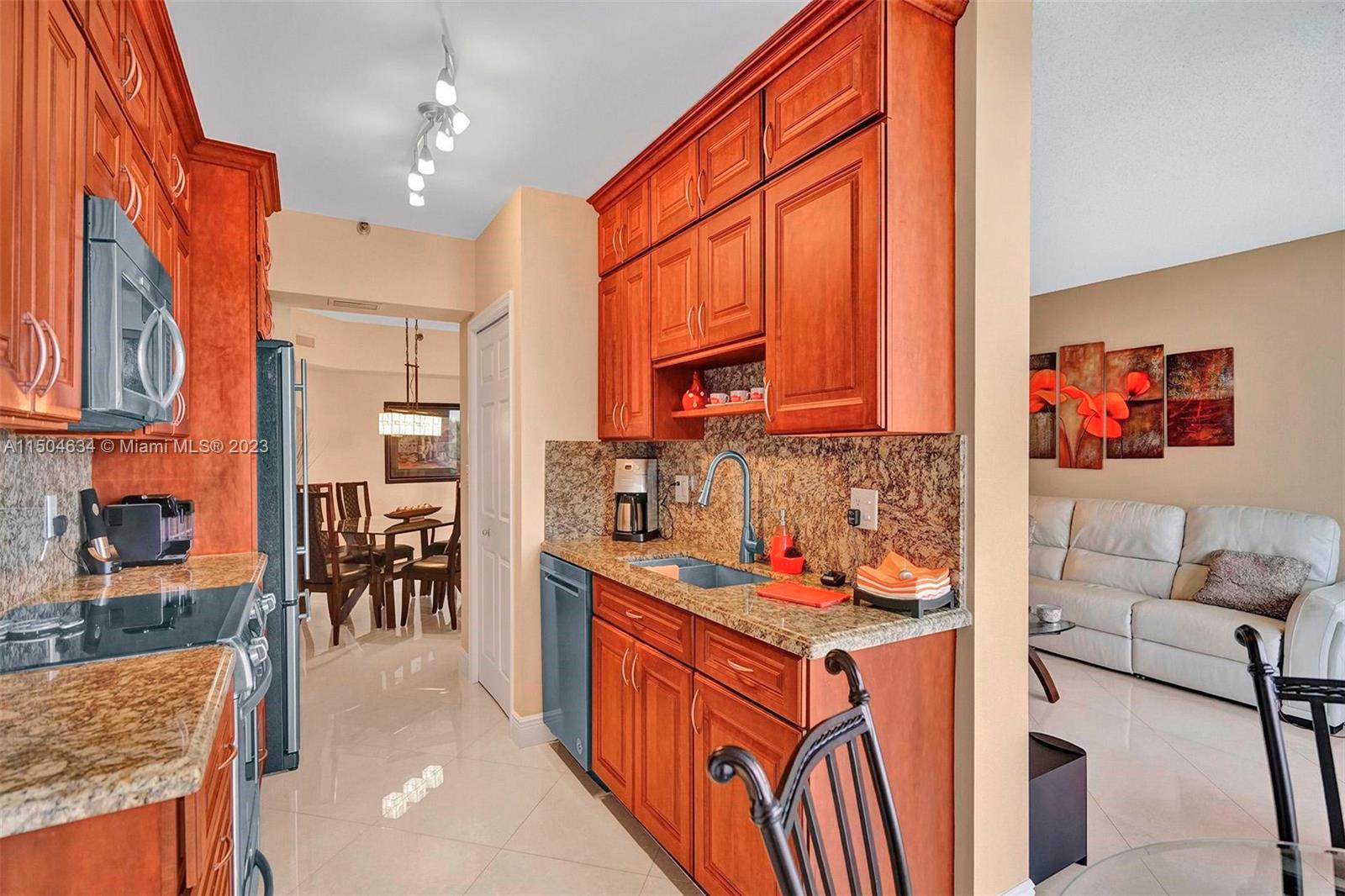 7400 Radice 508, Lauderhill, Florida 33319, 2 Bedrooms Bedrooms, ,2 BathroomsBathrooms,Residential,For Sale,7400 Radice 508,A11504634