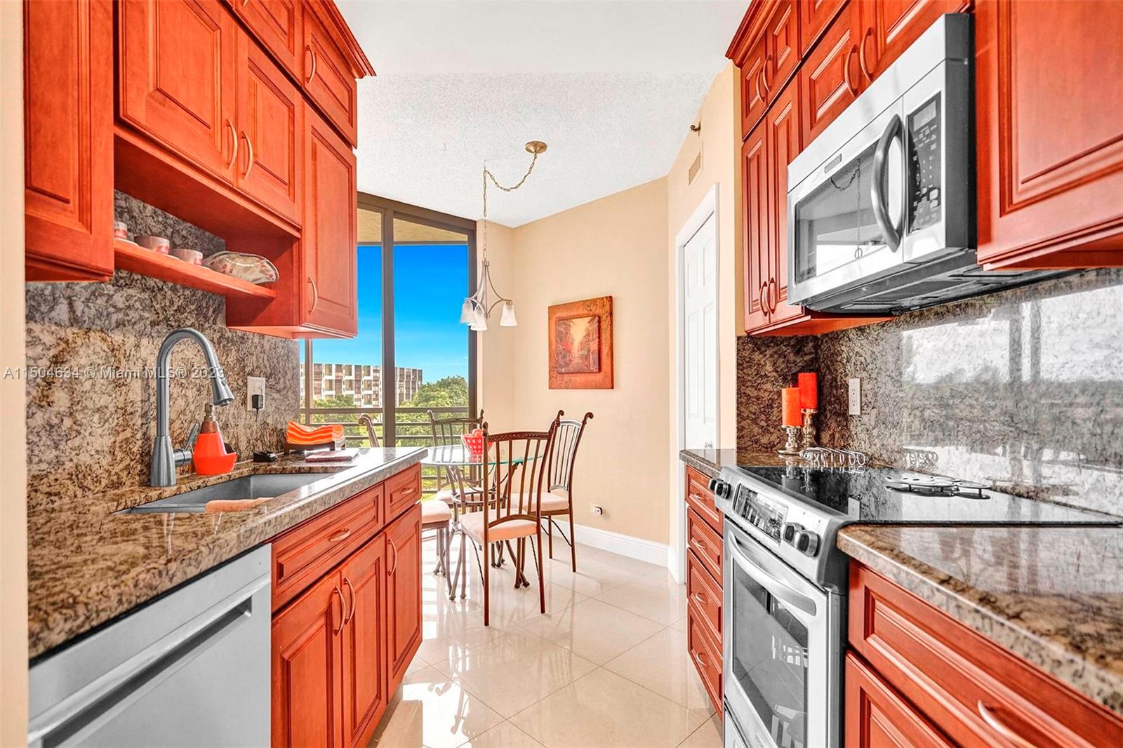 7400 Radice 508, Lauderhill, Florida 33319, 2 Bedrooms Bedrooms, ,2 BathroomsBathrooms,Residential,For Sale,7400 Radice 508,A11504634