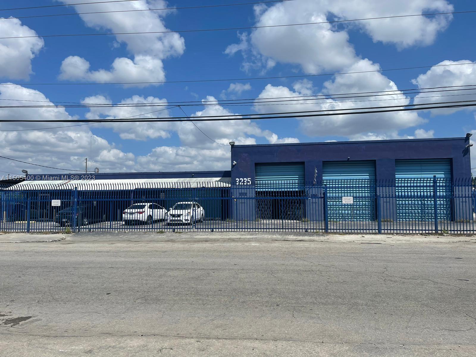 Unique opportunity to lease this industrial/commercial property which features a 6551 sq ft warehouse and office building on a 48,300 lot and frontage right on NW 32nd Ave. Traffic count 50,000+ daily. Adjacent 18,000 sq ft lot is also available for $9500.00 per month.