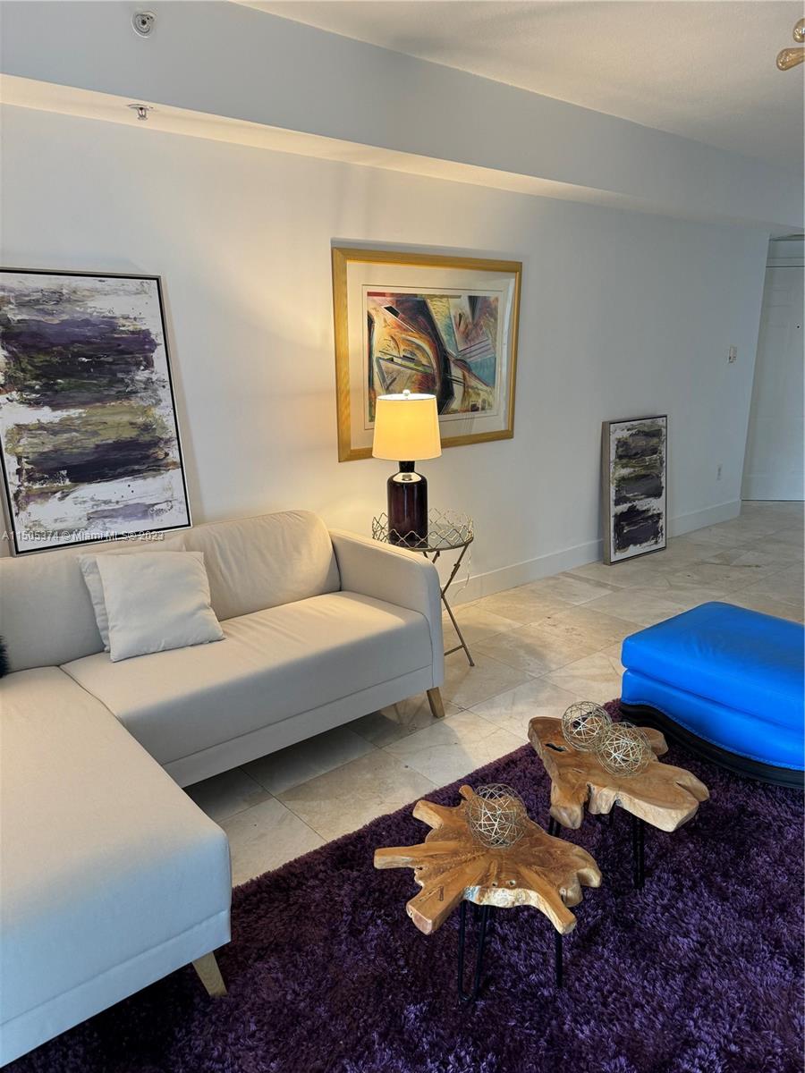 170 SE 14th St 2405, Miami, Florida 33131, 2 Bedrooms Bedrooms, ,2 BathroomsBathrooms,Residentiallease,For Rent,170 SE 14th St 2405,A11505374