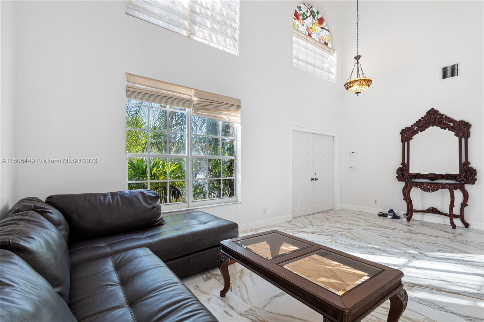 Listing Photo 14