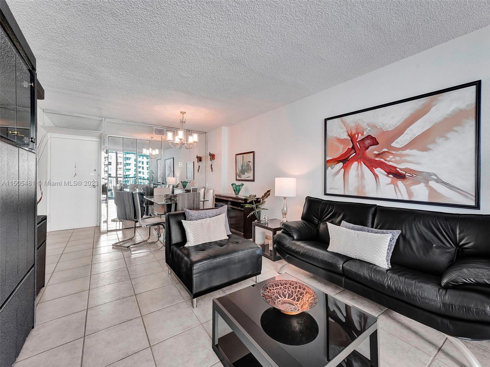 2655 Collins Ave 1007, Miami Beach, Florida 33140, 2 Bedrooms Bedrooms, ,1 BathroomBathrooms,Residential,For Sale,2655 Collins Ave 1007,A11505481
