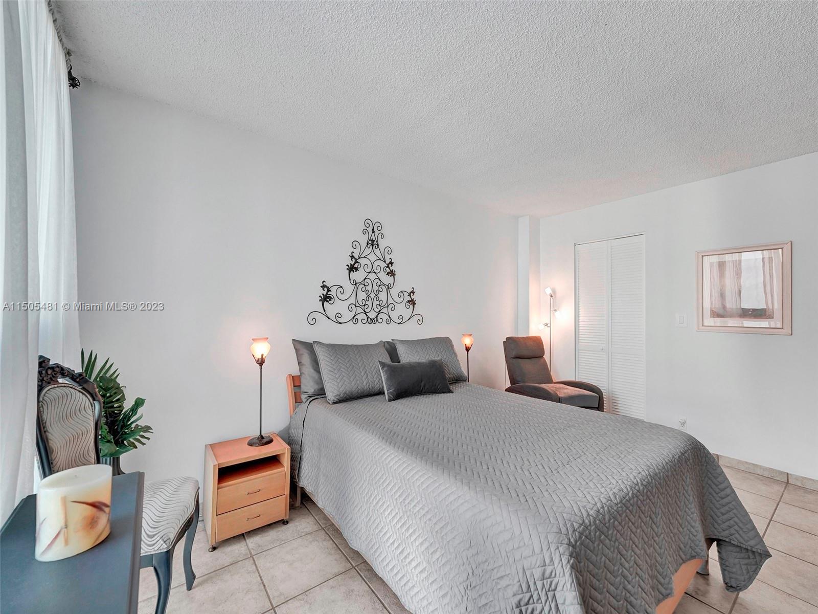 2655 Collins Ave 1007, Miami Beach, Florida 33140, 2 Bedrooms Bedrooms, ,1 BathroomBathrooms,Residential,For Sale,2655 Collins Ave 1007,A11505481