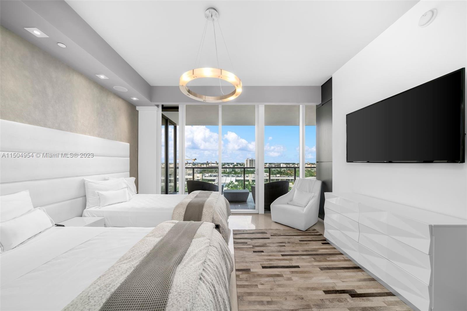 9701 Collins Ave 1005S, Bal Harbour, Florida 33154, 2 Bedrooms Bedrooms, ,2 BathroomsBathrooms,Residentiallease,For Rent,9701 Collins Ave 1005S,A11504954