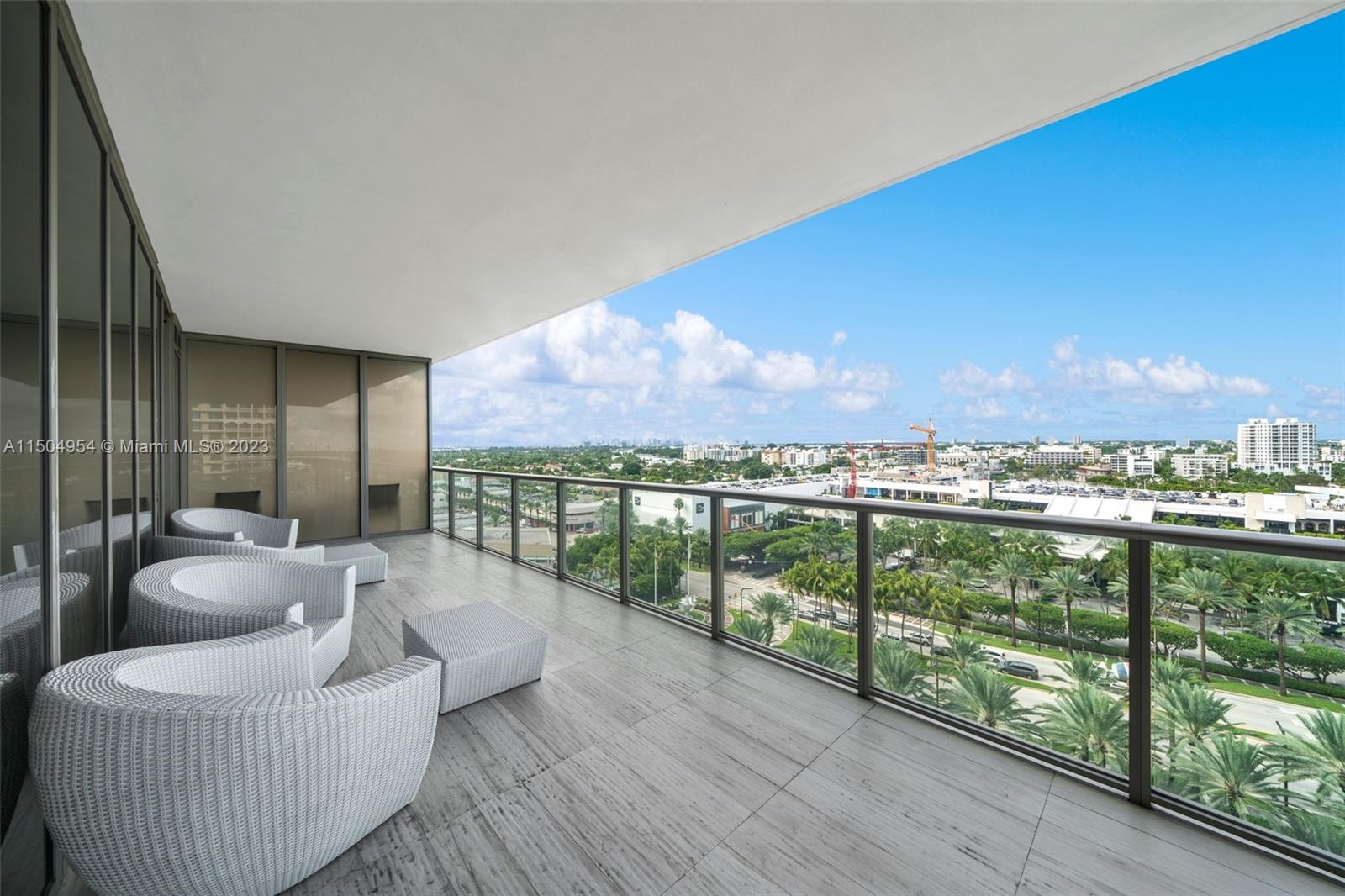 9701 Collins Ave 1005S, Bal Harbour, Florida 33154, 2 Bedrooms Bedrooms, ,2 BathroomsBathrooms,Residentiallease,For Rent,9701 Collins Ave 1005S,A11504954