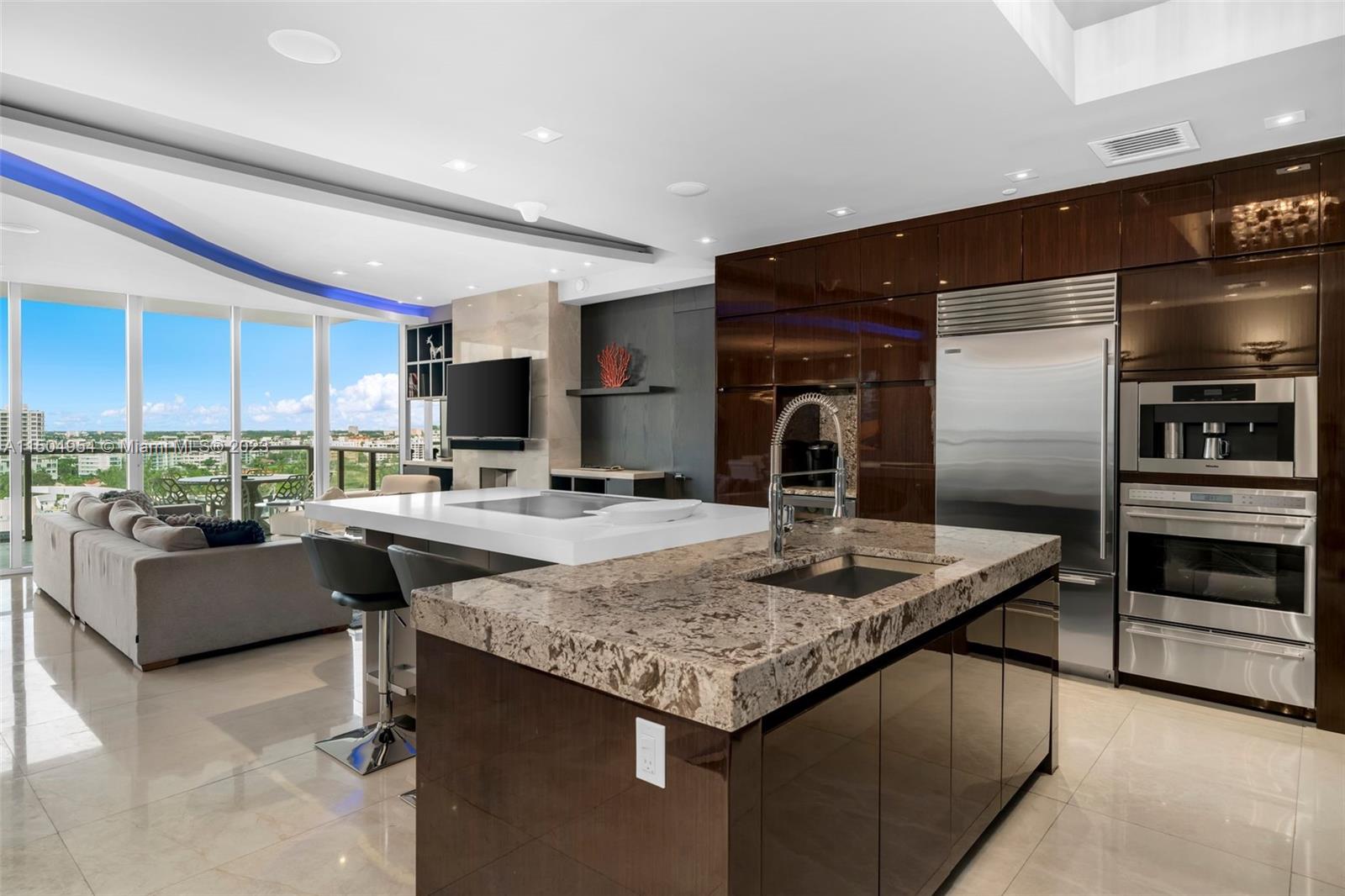 9701 Collins Ave 1005S, Bal Harbour, Florida 33154, 2 Bedrooms Bedrooms, ,2 BathroomsBathrooms,Residentiallease,For Rent,9701 Collins Ave 1005S,A11504954